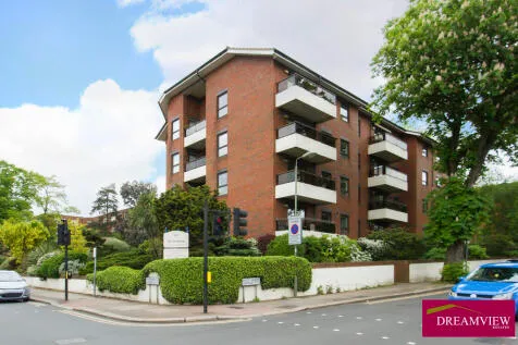 1 bedroom Flat for sale, photo 2