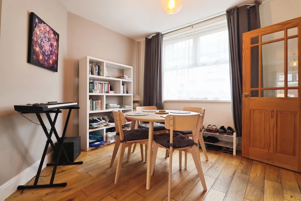 Rudry Street, Cardiff, CF11, photo 3