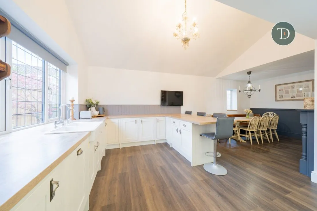 Chester Road, Great Sutton, CH66 2LR, photo 15