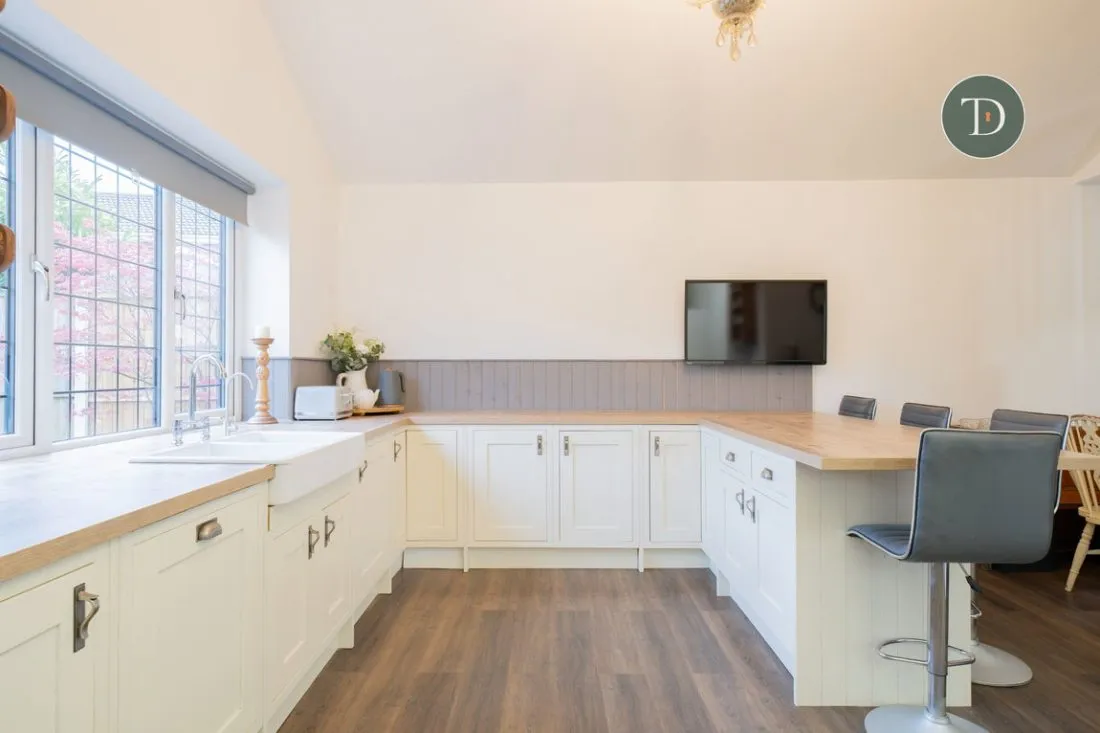 Chester Road, Great Sutton, CH66 2LR, photo 14