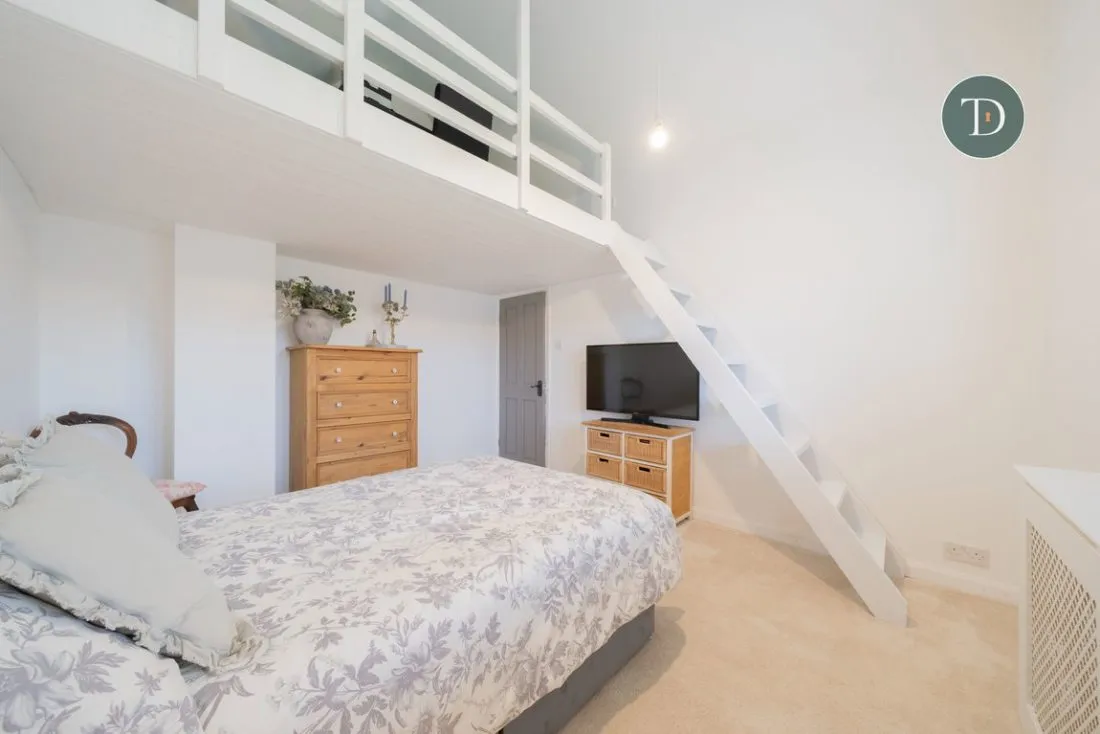Chester Road, Great Sutton, CH66 2LR, photo 36