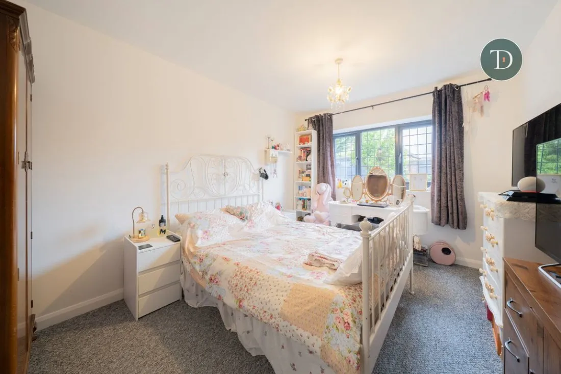 Chester Road, Great Sutton, CH66 2LR, photo 9