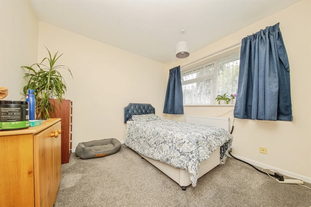 Chalfont Road, St Johns, CO4, photo 10