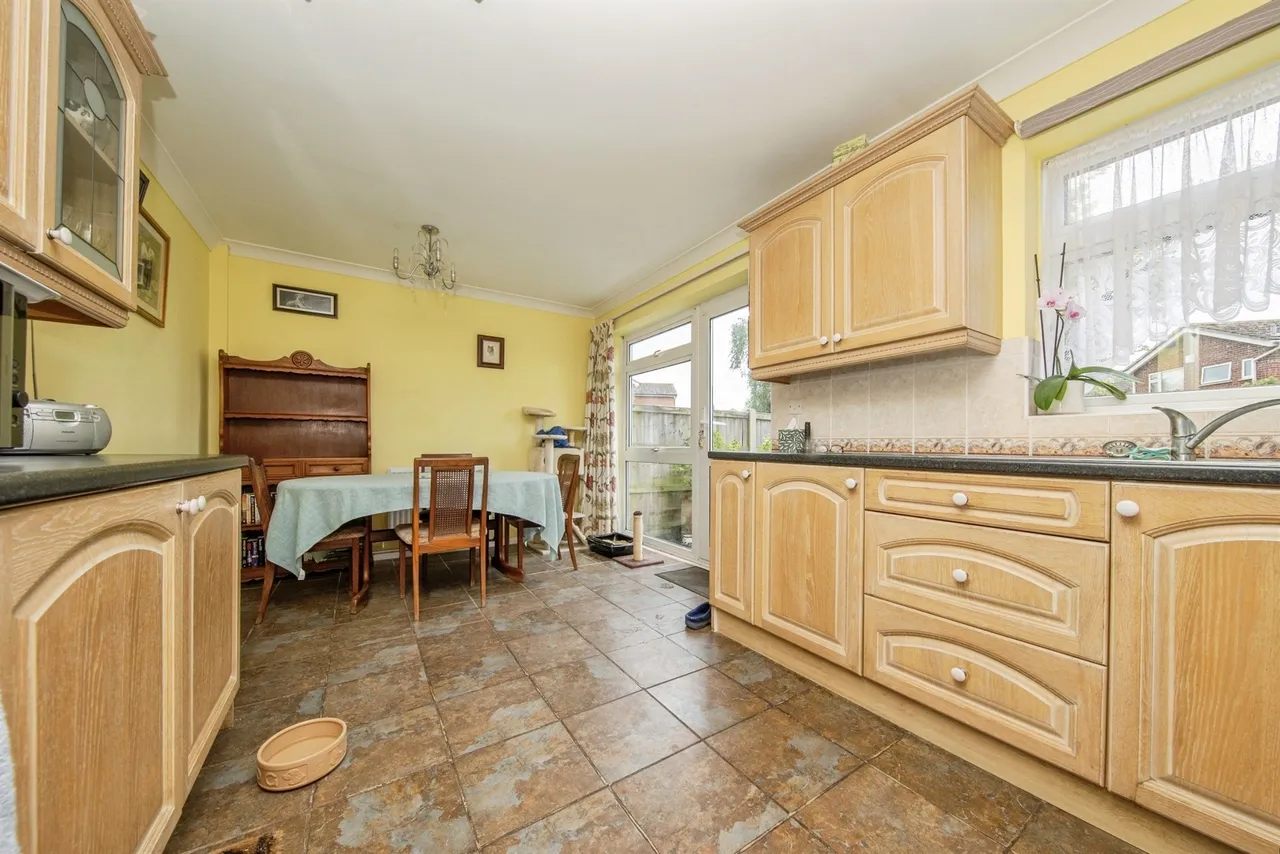 Chalfont Road, St Johns, CO4, photo 6