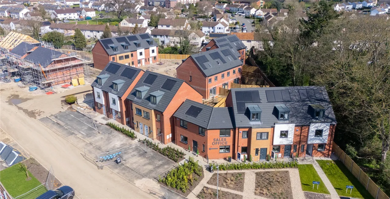 We Pay Your Mortgage!, Gloucestershire, Stonehouse Court, GL10 3RB, photo 11
