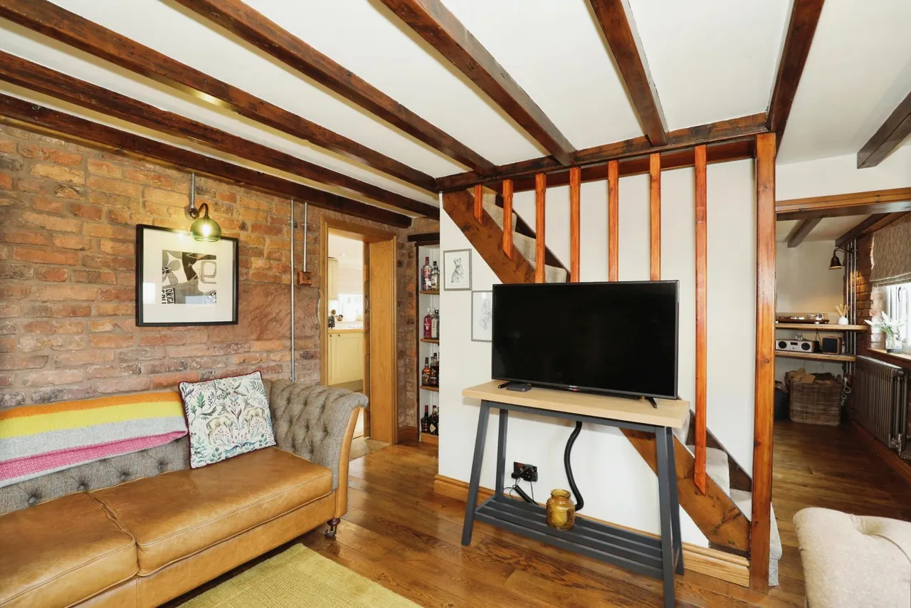 The Leys, Whiston, ST10, photo 6