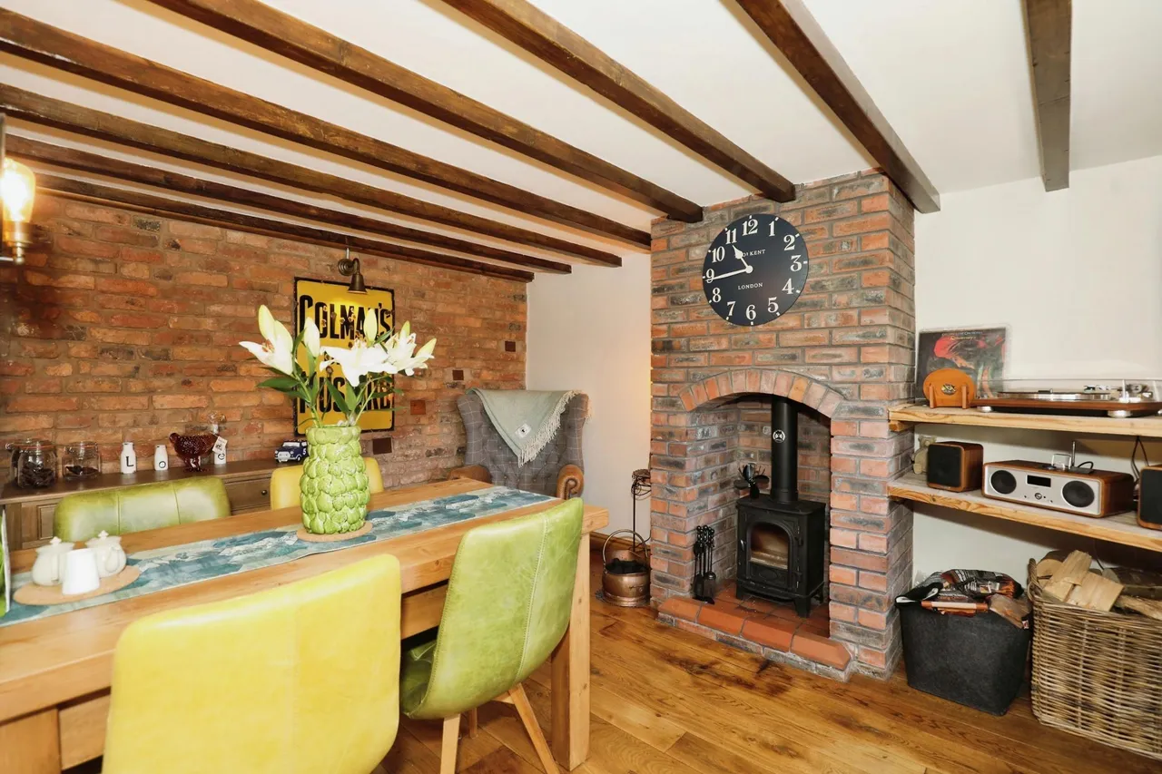 The Leys, Whiston, ST10, photo 4