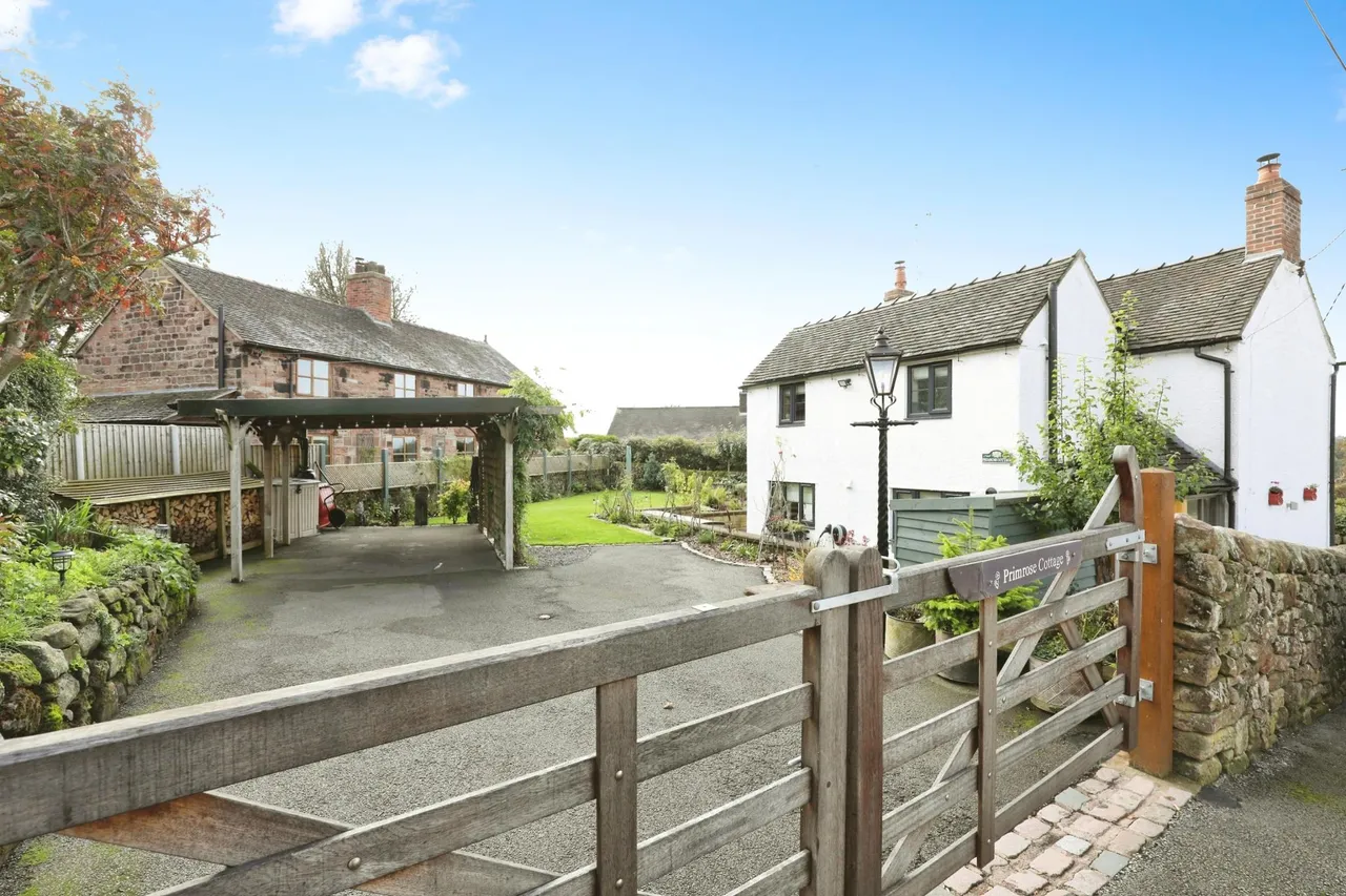 The Leys, Whiston, ST10, photo 18