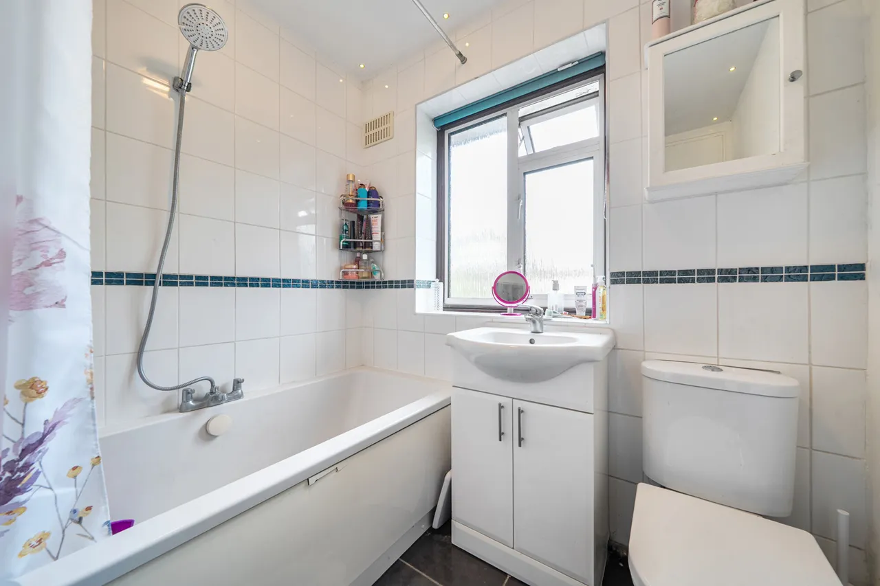 Kenton Lane, Harrow, HA3, photo 8