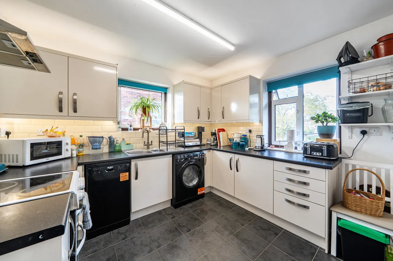 Kenton Lane, Harrow, HA3, photo 5