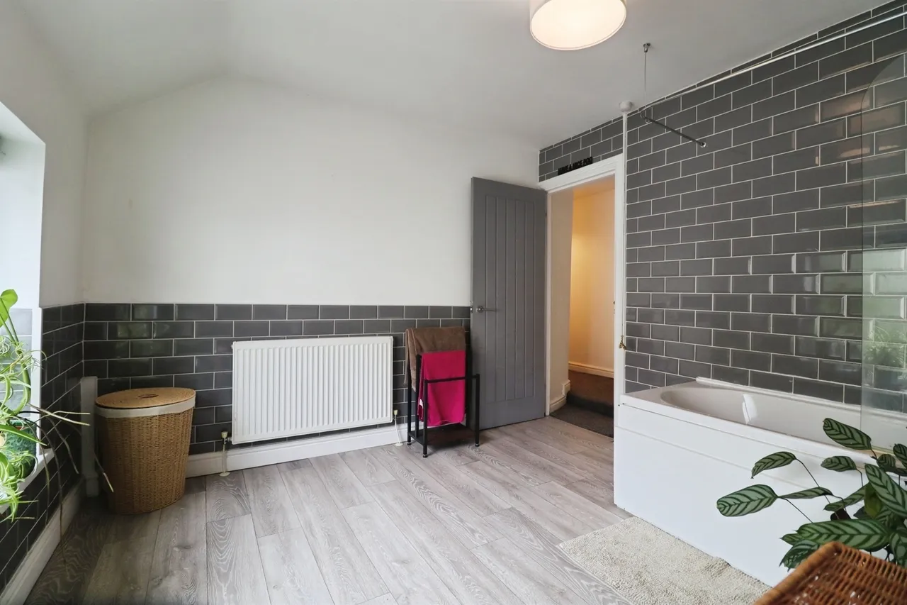 Hopkinstown Road, Pontypridd, photo 6