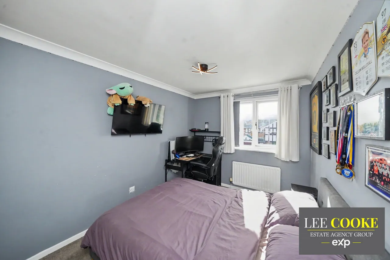 St. Pauls Close, Heath Hayes, WS11, photo 31