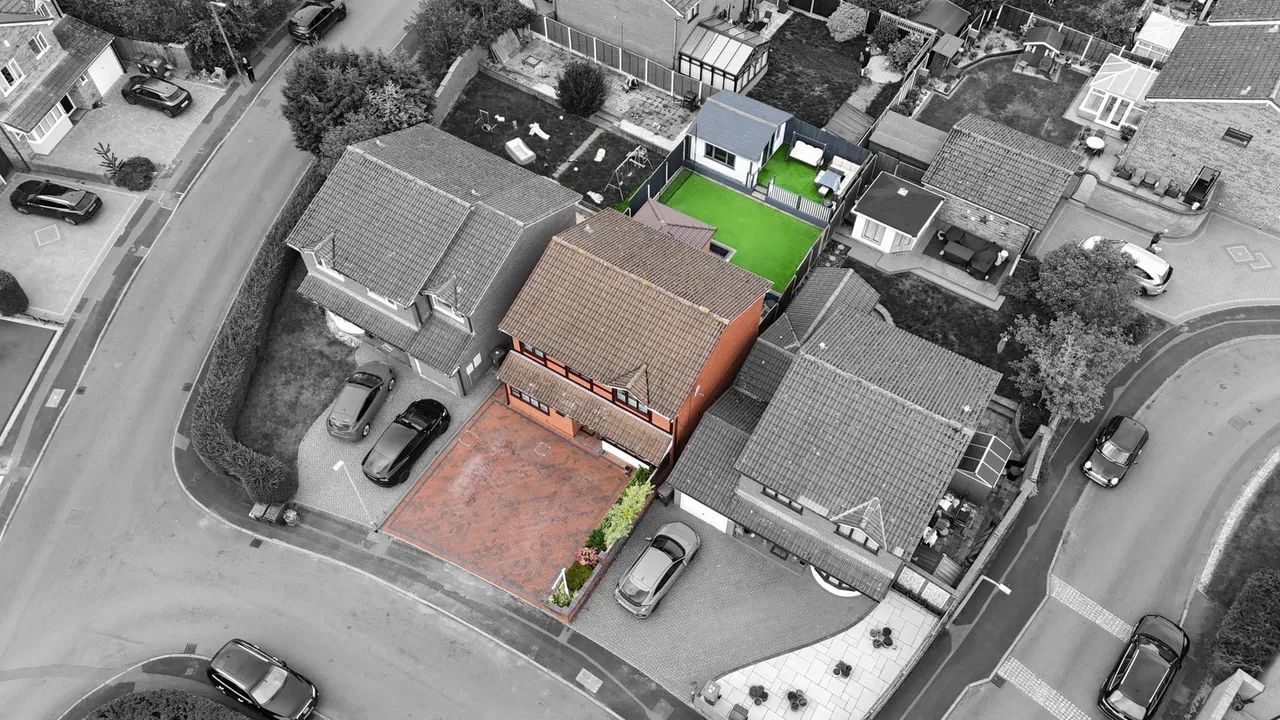 St. Pauls Close, Heath Hayes, WS11, photo 45