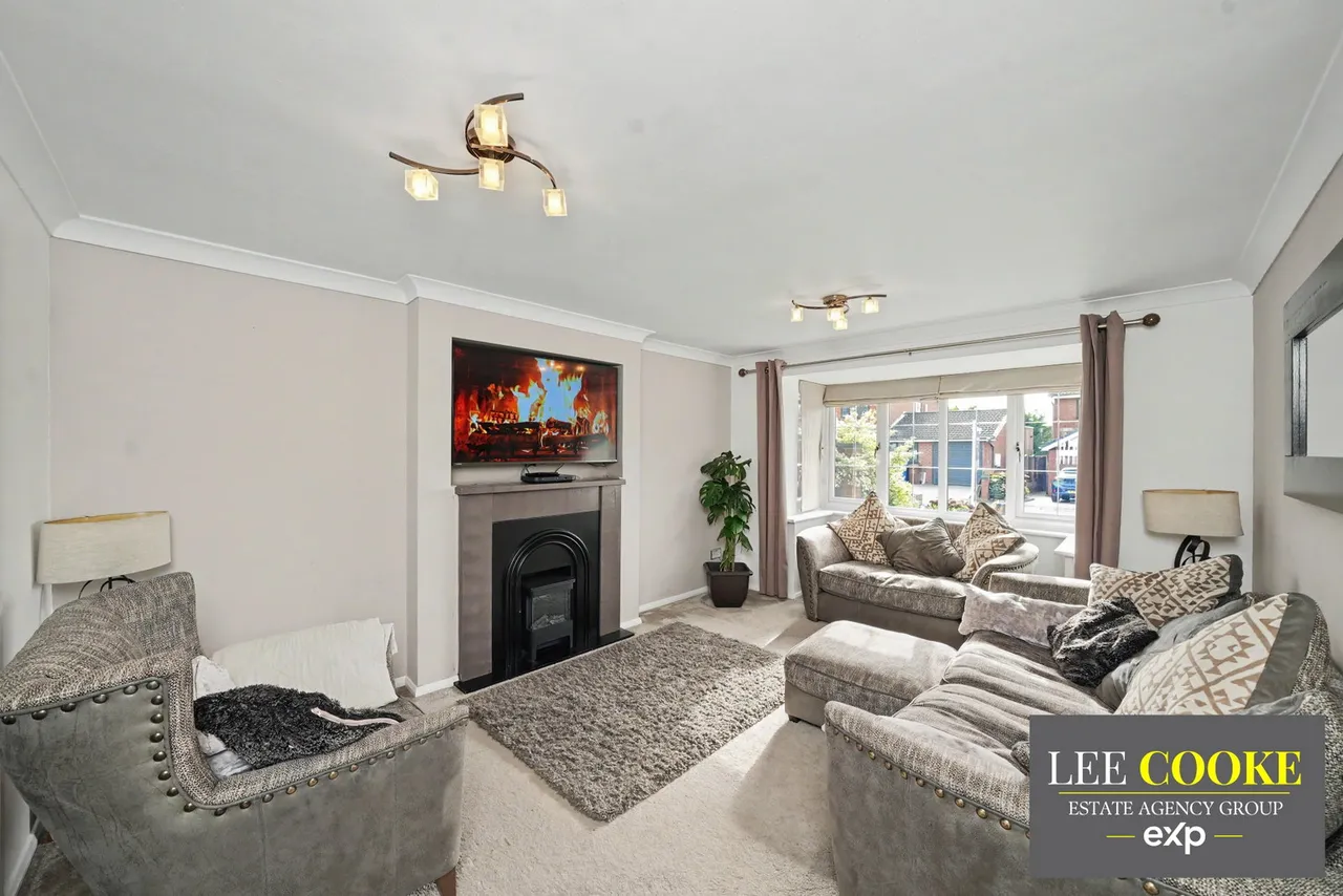 St. Pauls Close, Heath Hayes, WS11, photo 10