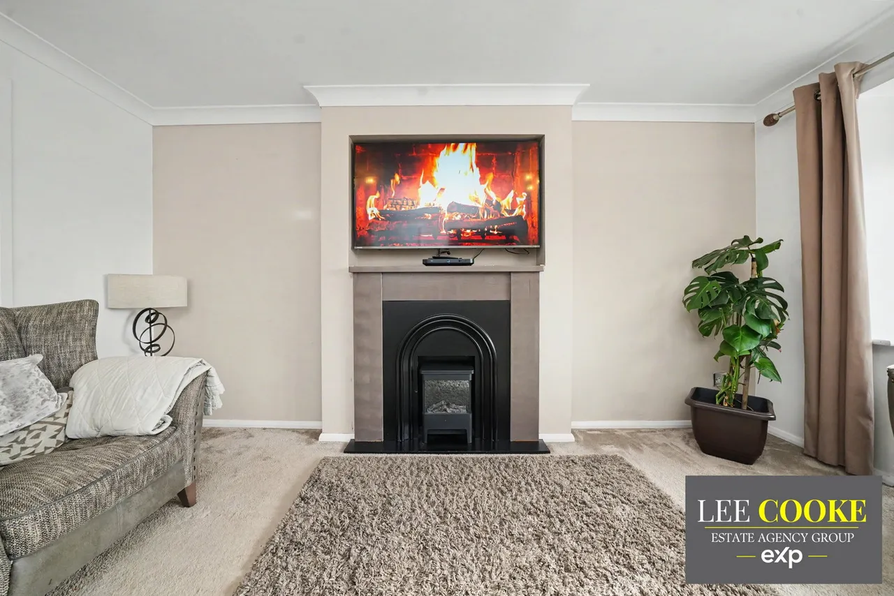 St. Pauls Close, Heath Hayes, WS11, photo 12
