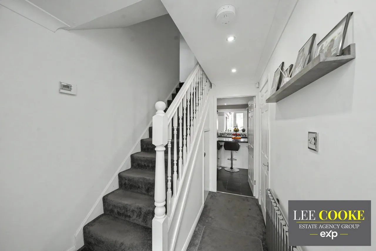 St. Pauls Close, Heath Hayes, WS11, photo 9
