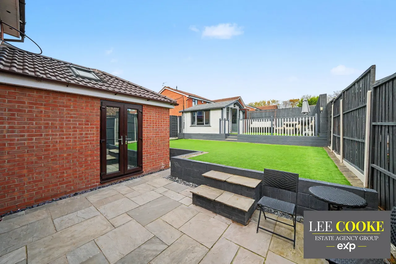 St. Pauls Close, Heath Hayes, WS11, photo 8