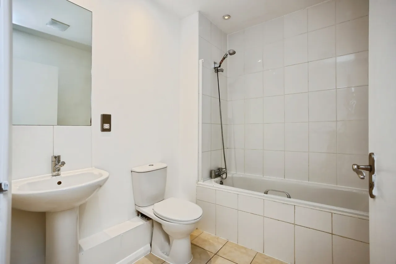 The Slade, Tonbridge, TN9, photo 14