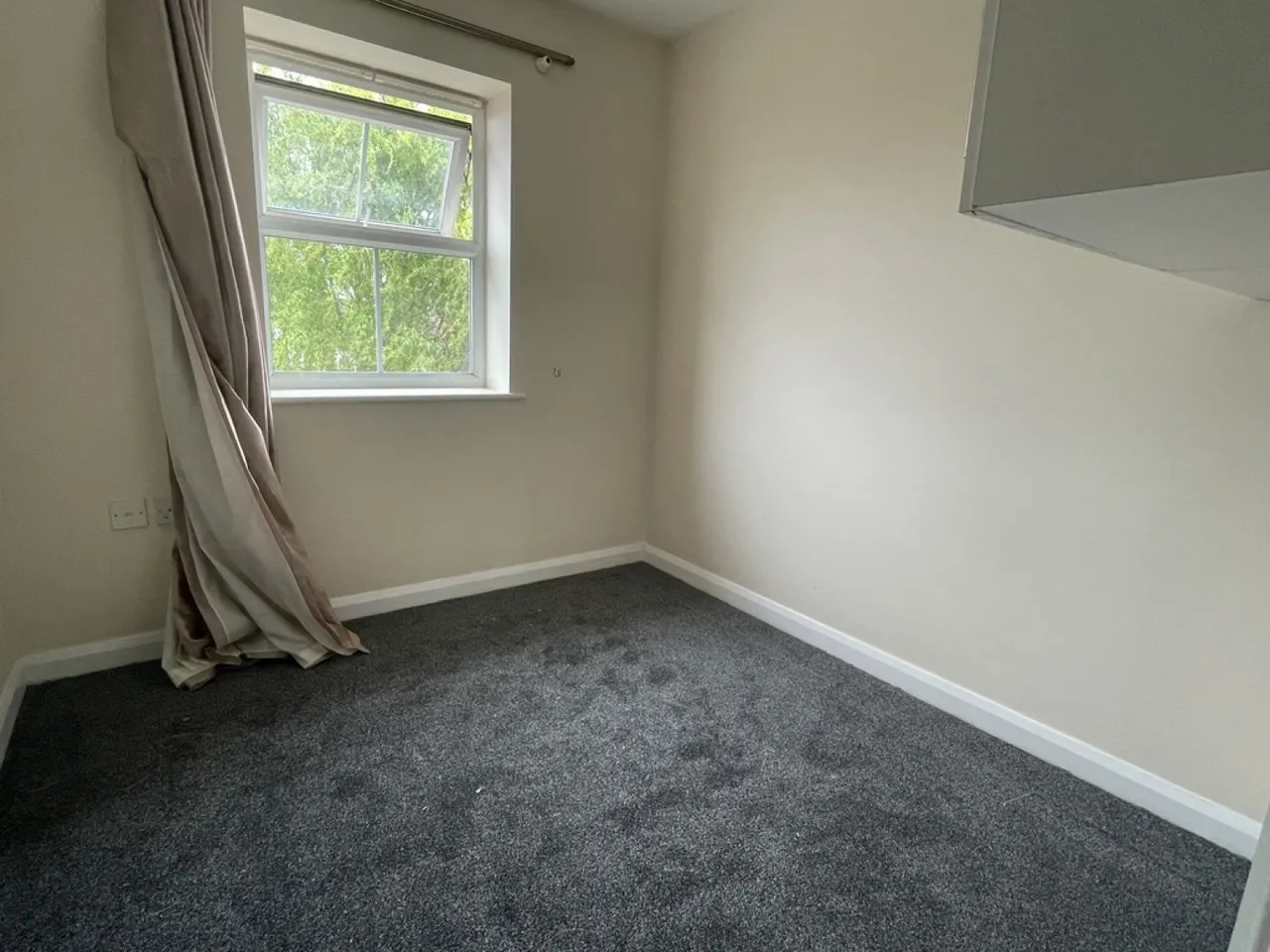 Pond Close, Fernwood, NG24, photo 10