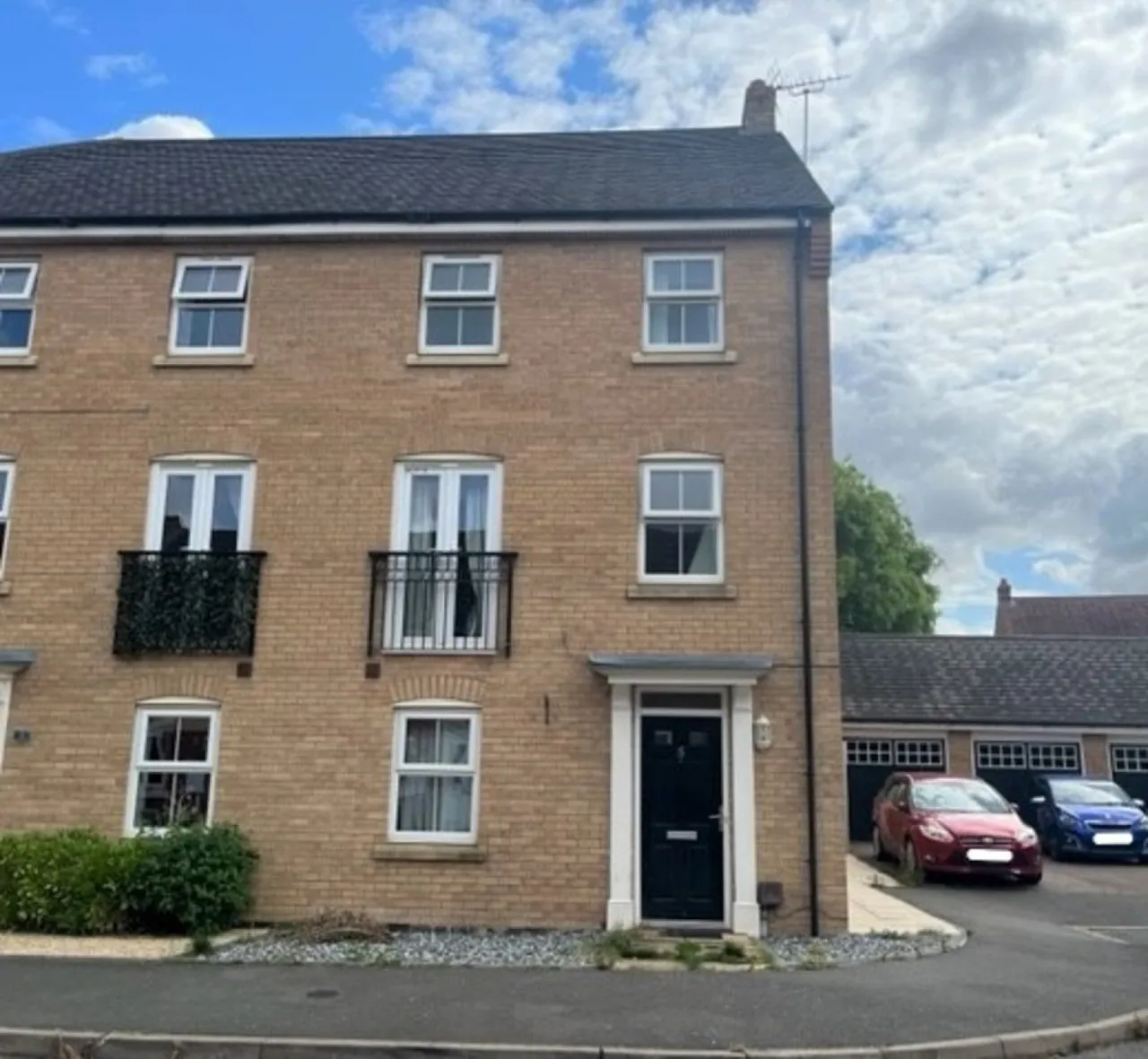 4 bed house to rent, Pond Close, Fernwood, NG24
