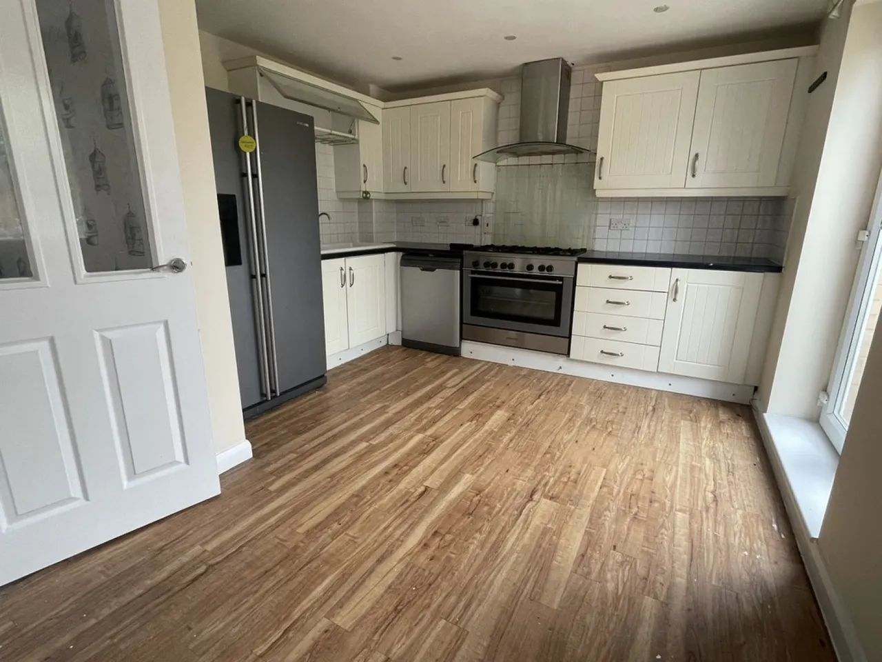 Pond Close, Fernwood, NG24, photo 2
