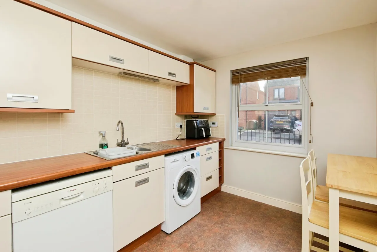 Welland Road, Hilton, DE65, photo 2