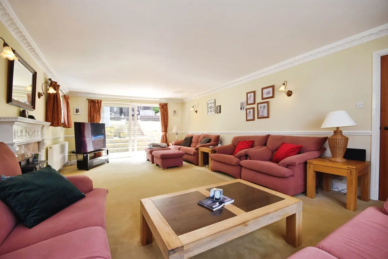 Ross Way, Langdon Hills, SS16, photo 7