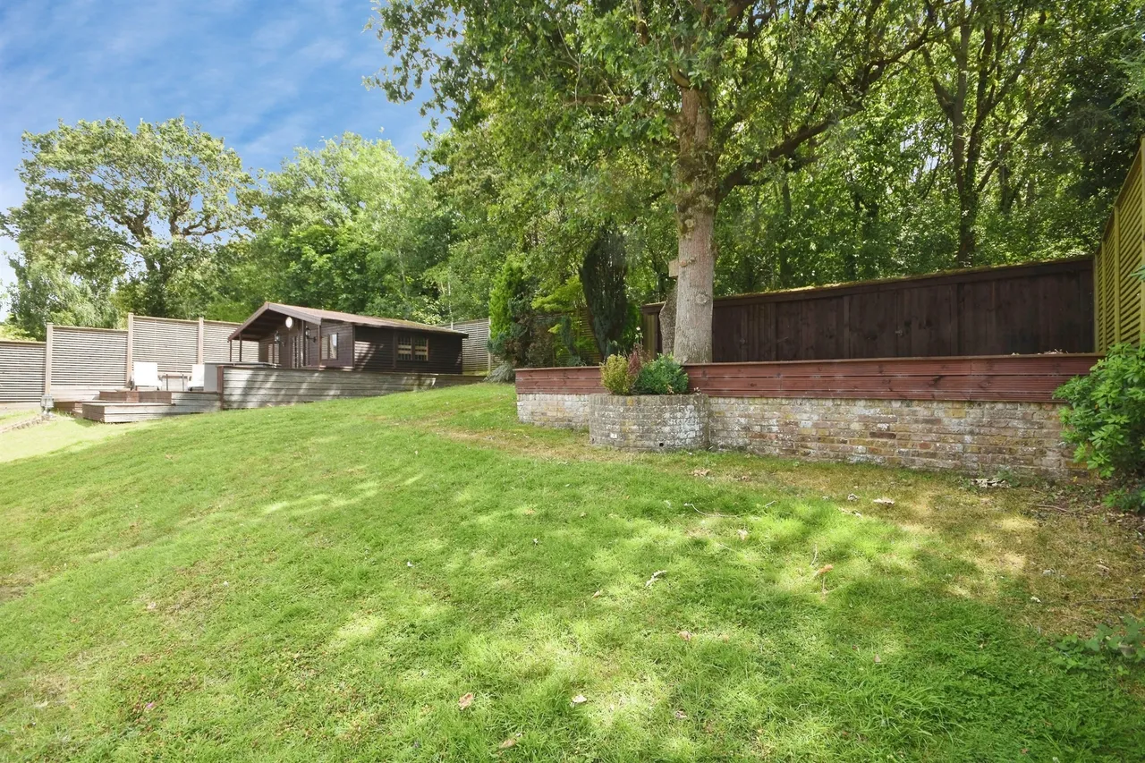 Ross Way, Langdon Hills, SS16, photo 29