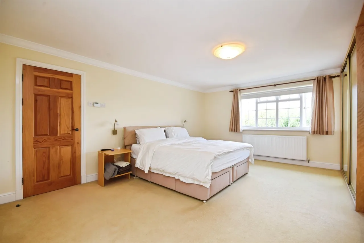Ross Way, Langdon Hills, SS16, photo 9