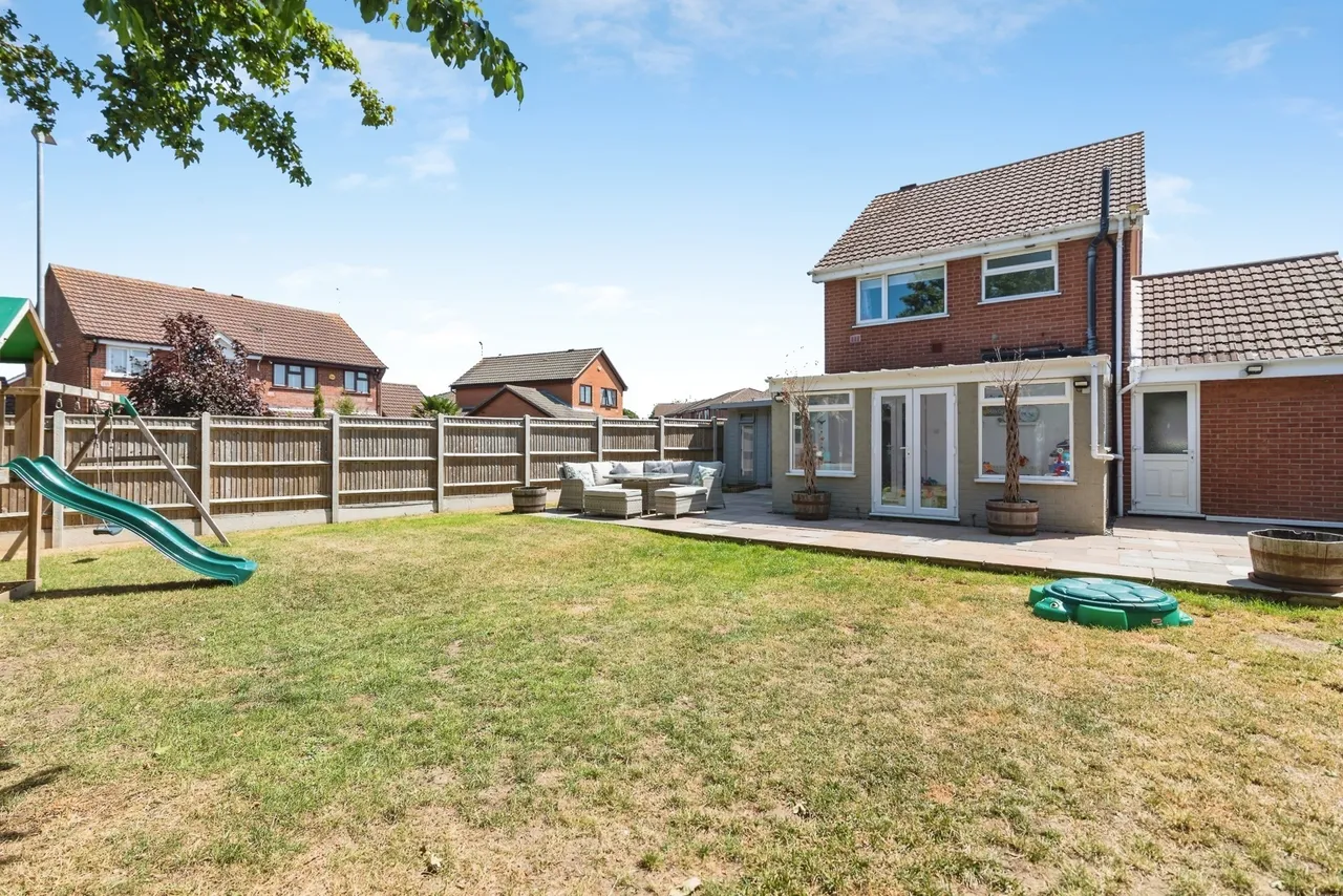Fortress Road, Carlton Colville, Lowestoft, Suffolk, NR33, photo 2