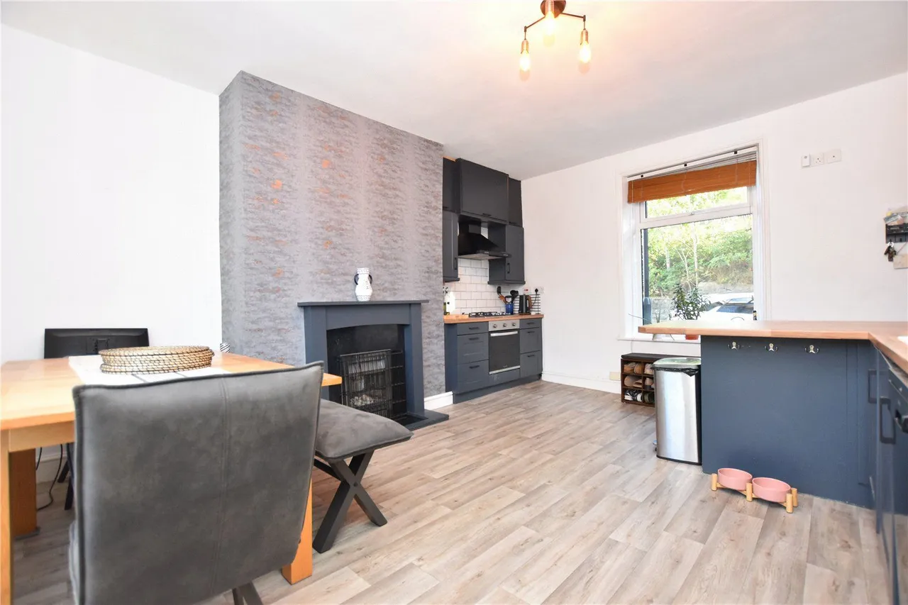 Albert Road, Morley, LS27, photo 13
