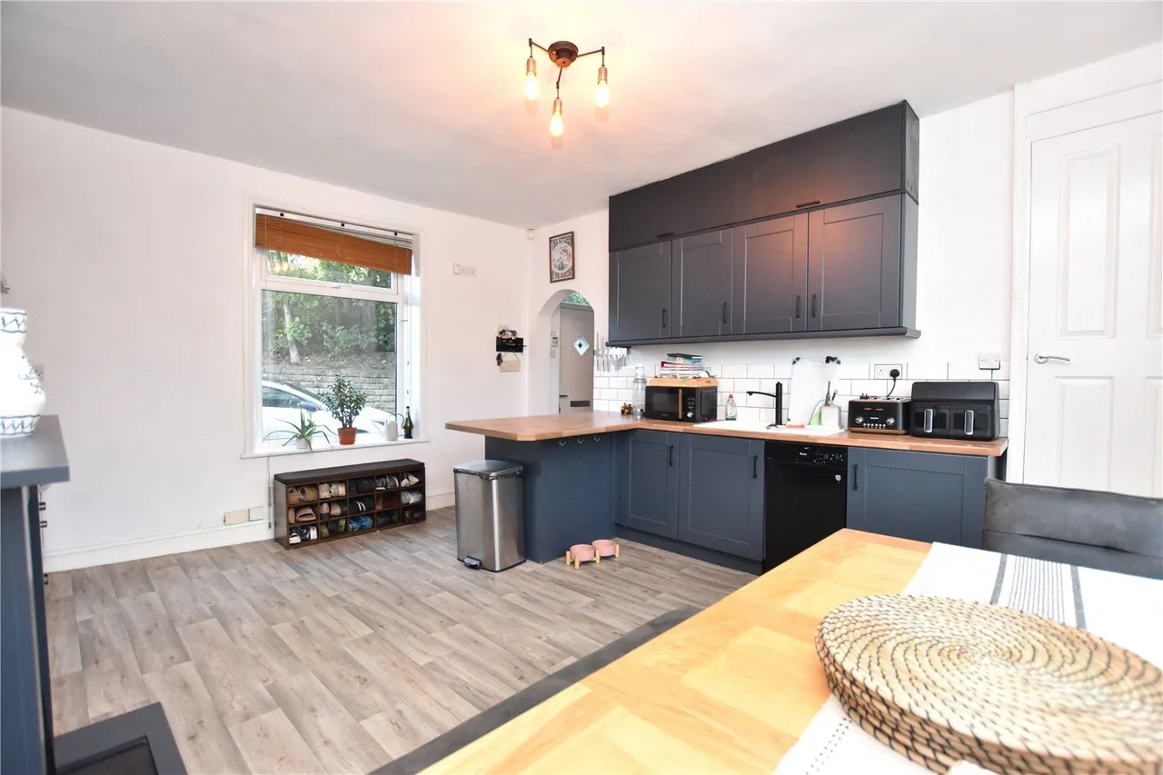Albert Road, Morley, LS27, photo 4