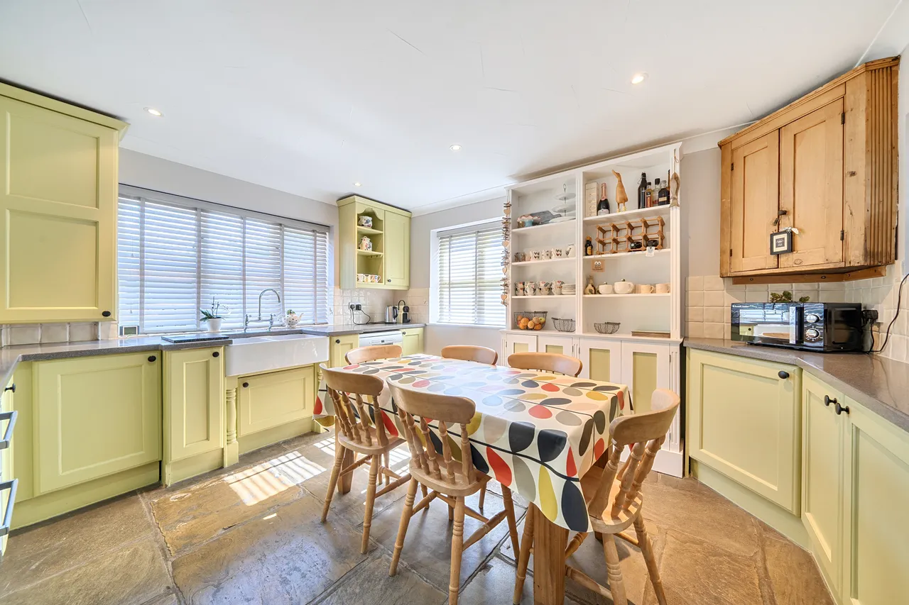 Church Street, Rudgwick, RH12, photo 4