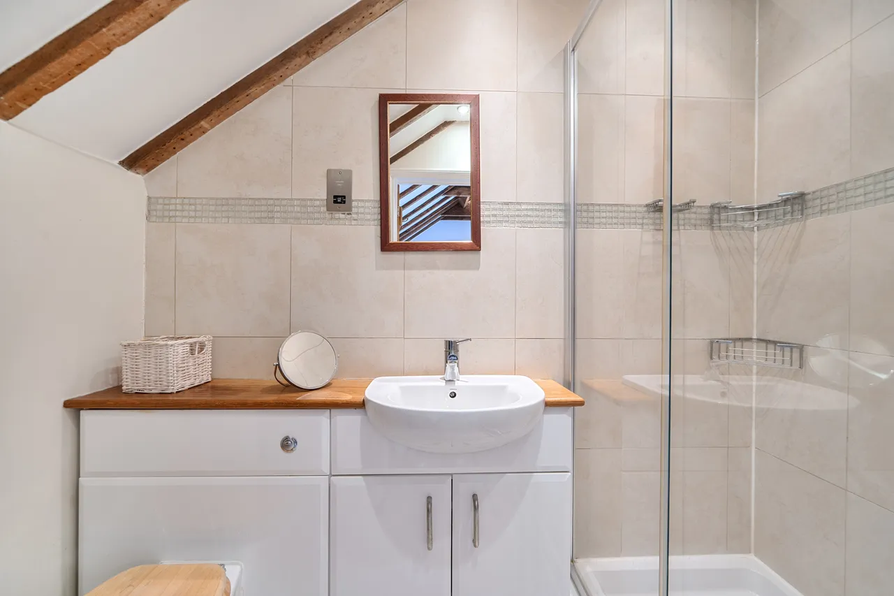 Church Street, Rudgwick, RH12, photo 8