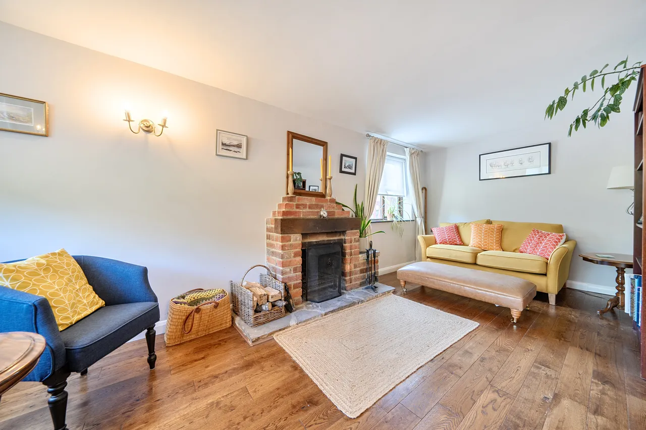 Church Street, Rudgwick, RH12, photo 5