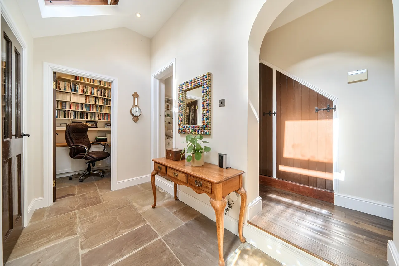 Church Street, Rudgwick, RH12, photo 6