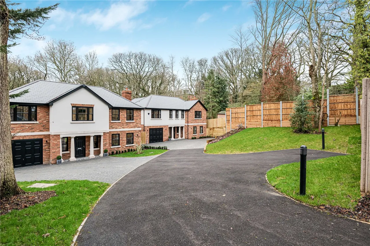 Cuffley Hill, Goffs Oak, Hertfordshire, EN7 5EY, photo 37