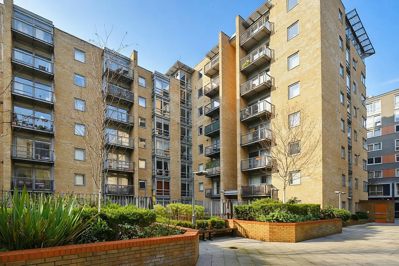Moore House, London, E14, photo 7