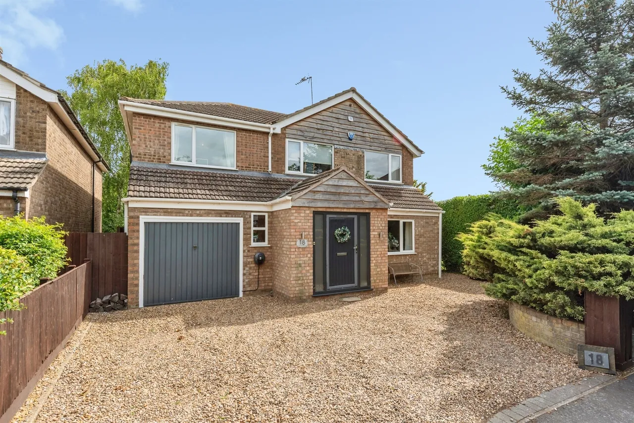 4 bed house for sale — Lincoln Road, Sleaford