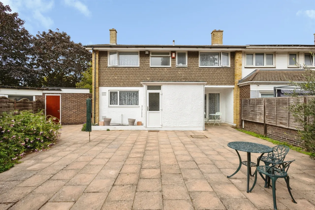 Chatsworth Avenue, Portsmouth, PO6, photo 18