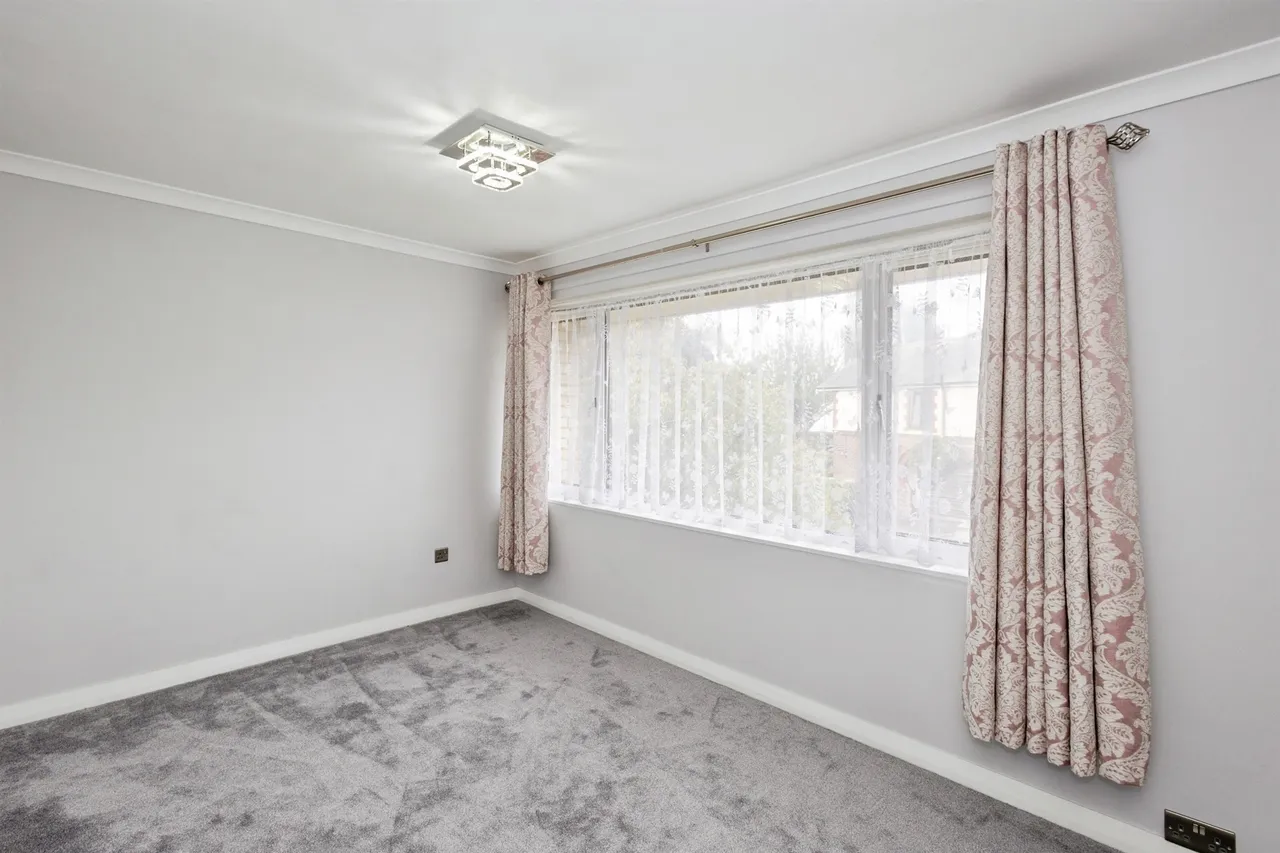 Chatsworth Avenue, Portsmouth, PO6, photo 12