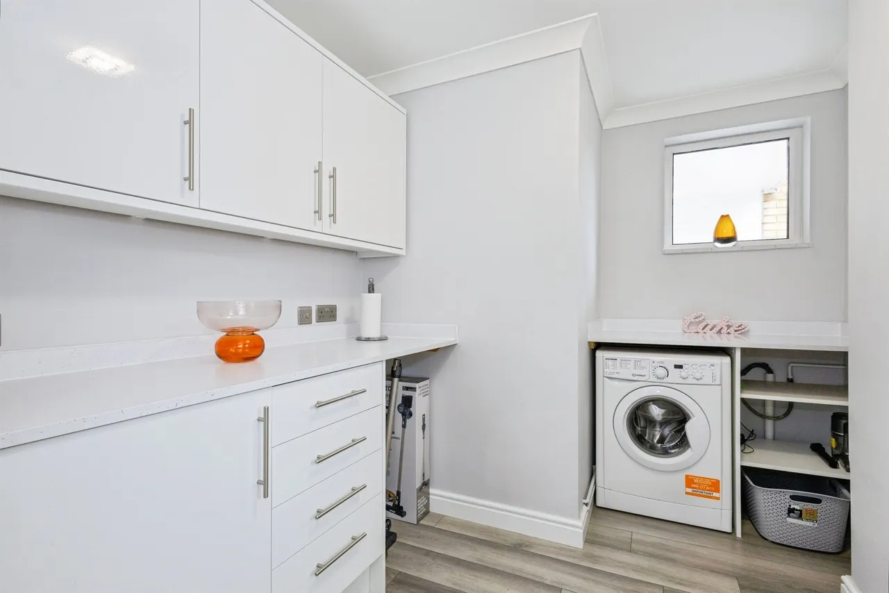 Chatsworth Avenue, Portsmouth, PO6, photo 8
