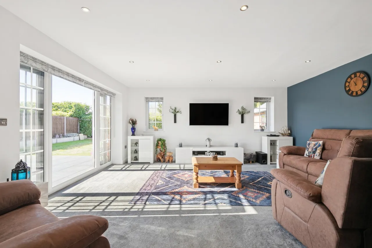 Bedford Road, Holwell, SG5, photo 9