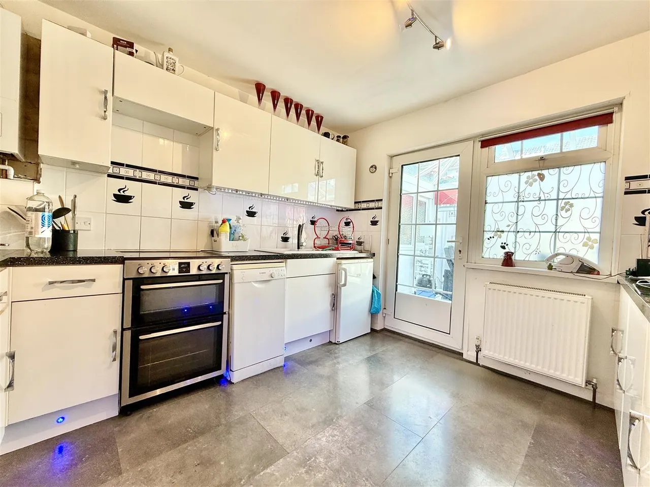 Milton Crescent, Brixham, photo 3