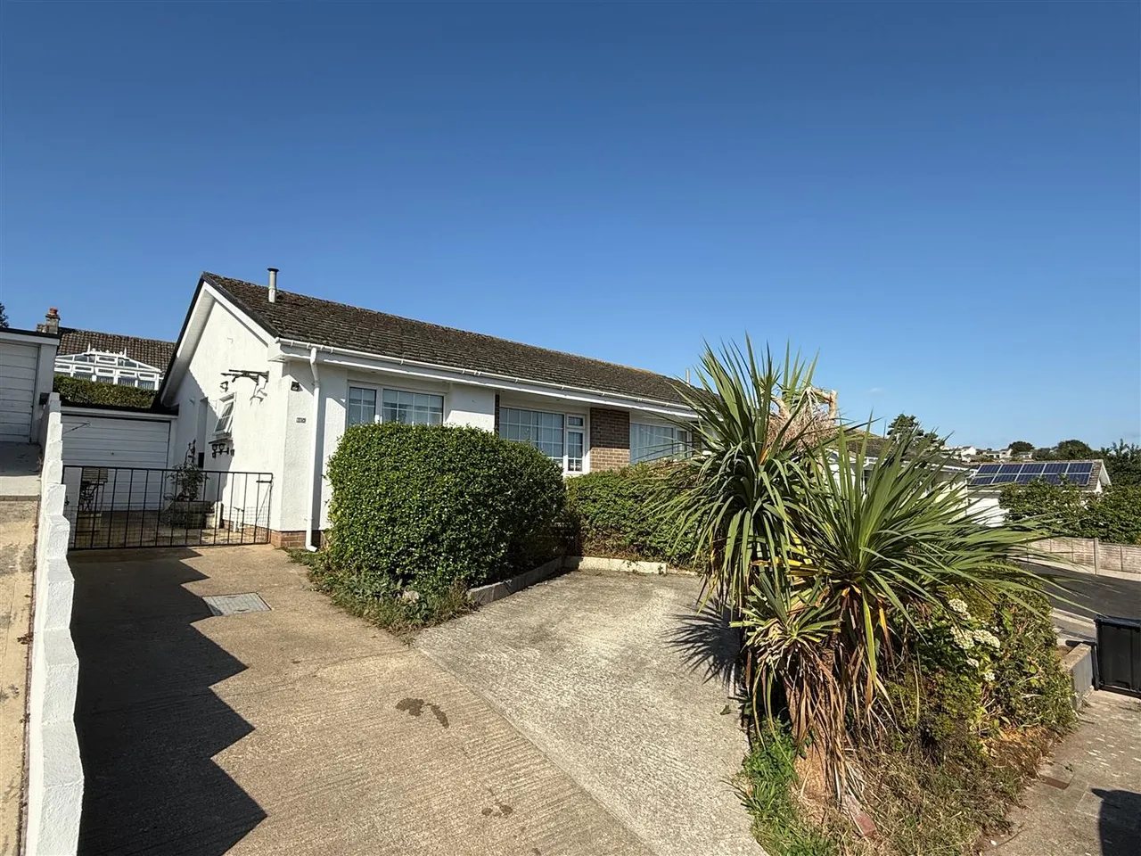 Milton Crescent, Brixham, photo 18