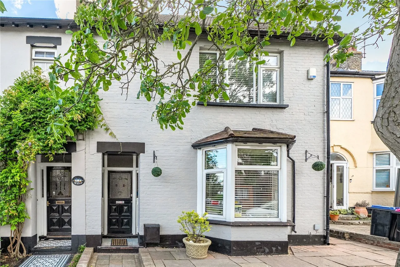 3 bed house for sale — Recreation Avenue, Leigh-on-Sea, Essex, SS9