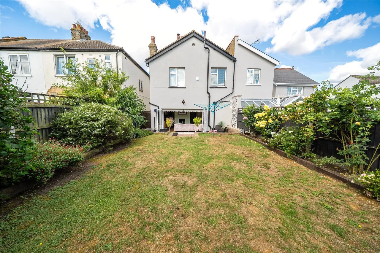 Recreation Avenue, Leigh-on-Sea, Essex, SS9, photo 18