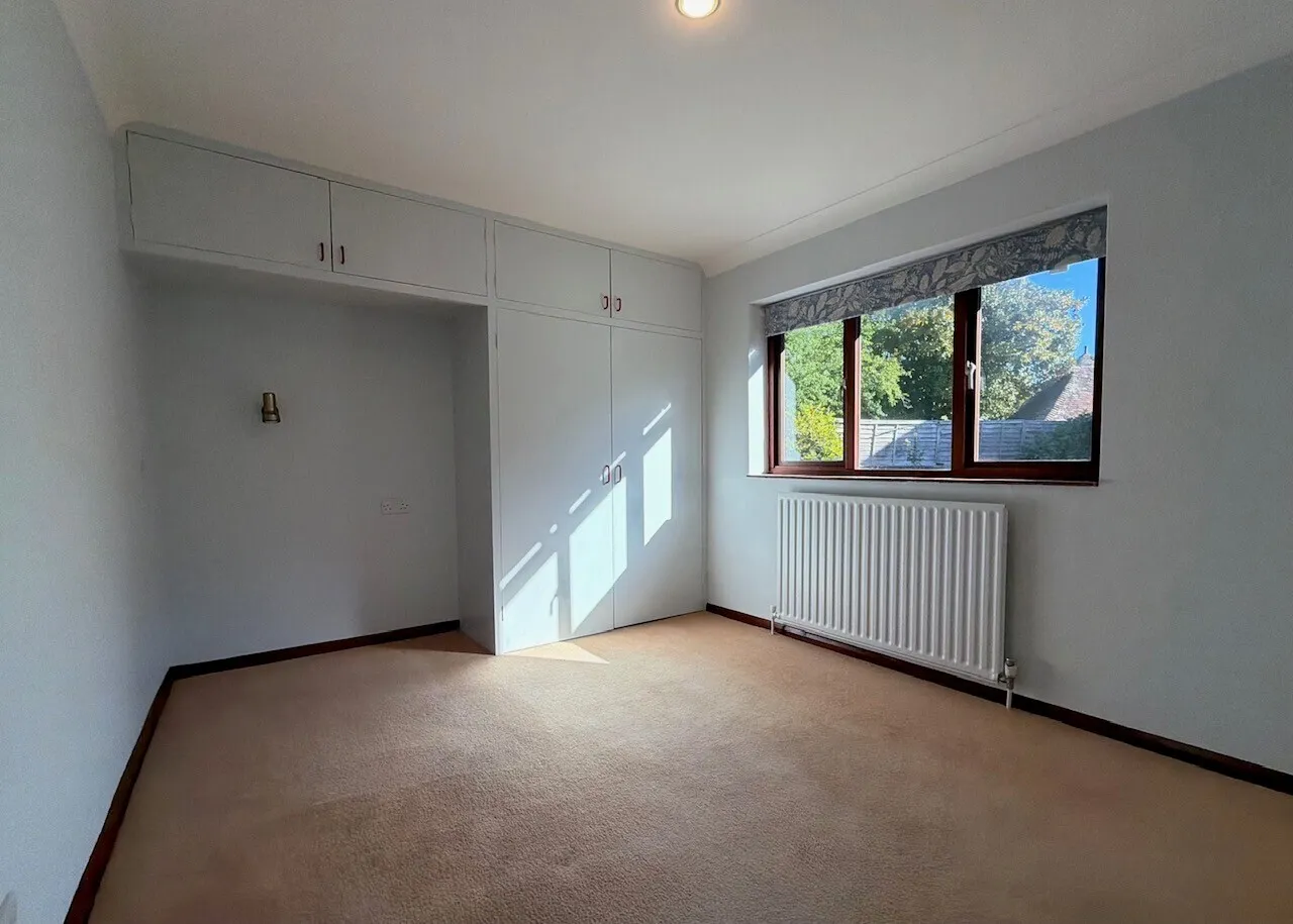 Pulborough, RH20, photo 12