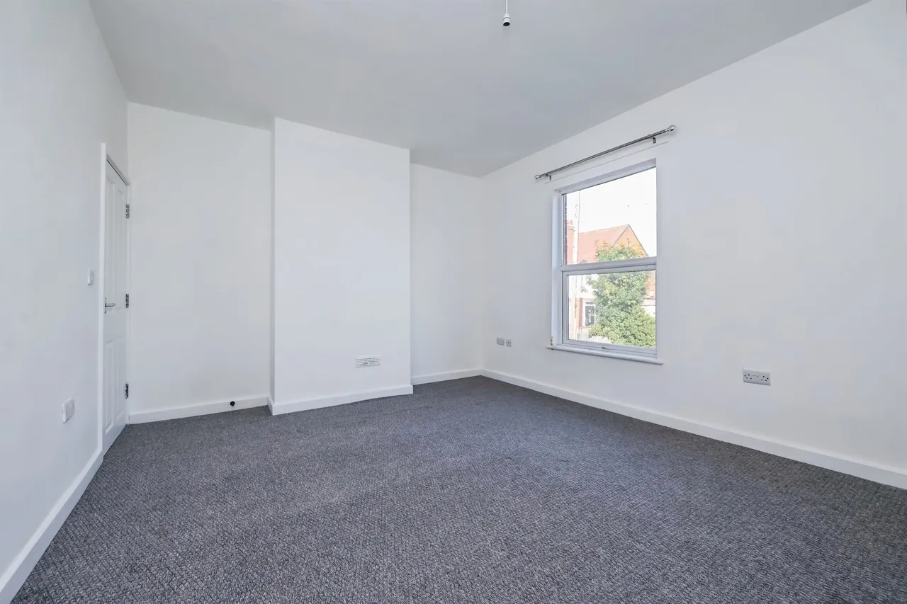 Main Street, Eastwood, NG16, photo 10
