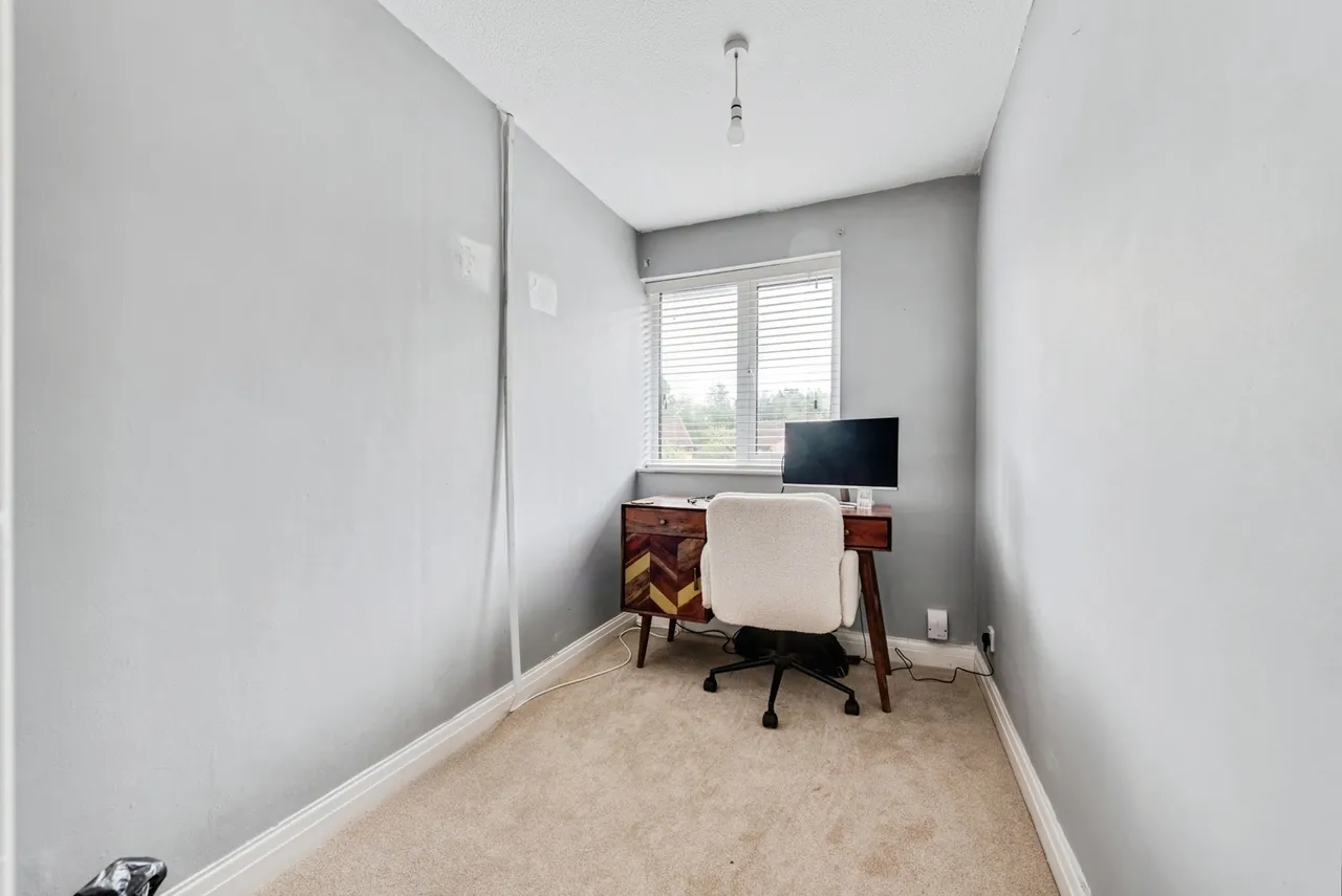 Sheen Close, Grange Park, Swindon, Wiltshire, SN5, photo 12